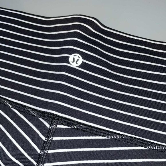 Lululemon Wunder Under Crop (HR) *Luxtreme 21" Parallel Stripe Bl/Wh NWTags - Picture 7 of 9
